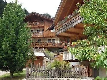 Apartment Tobia Canazei